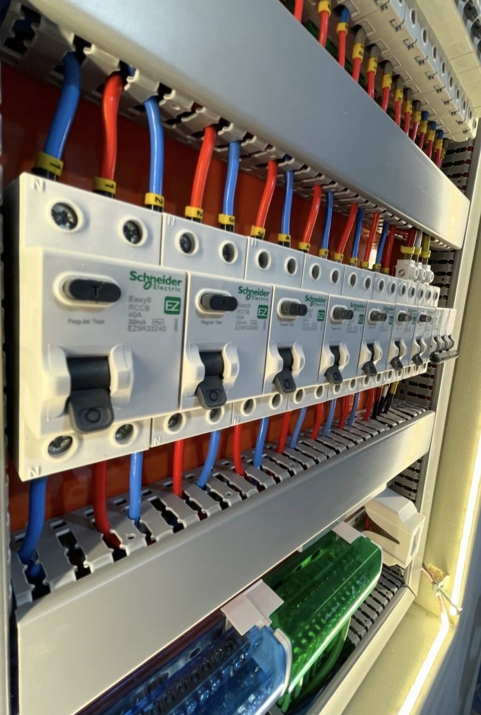 WhatsApp Image 2026-04-05 at 17.33.01 (2)